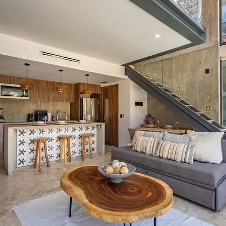 Apartment Gorgeous Swim Up - Sleeps 4 - Private Cenote *