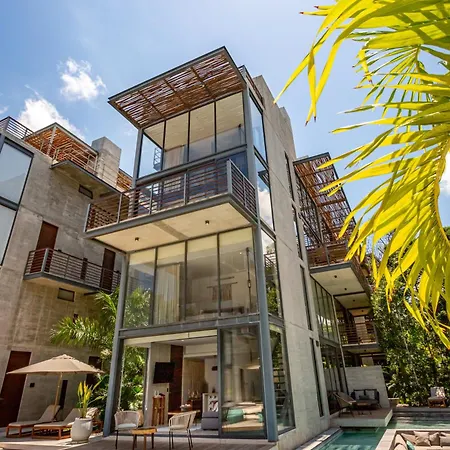 Gorgeous Swim Up - Sleeps 4 - Private Cenote Apartment Tulum