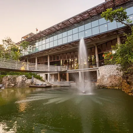 Apartment Gorgeous Swim Up - Sleeps 4 - Private Cenote Tulum