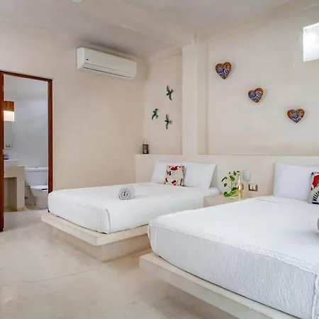 Hotel The Mayan World House Of La Veleta 4*