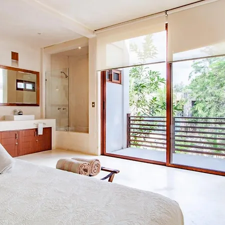 The Mayan World House Of La Veleta Hotel 4*