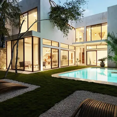 Hotel The Mayan World House Of La Veleta 4*