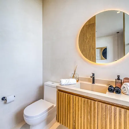 Fast Wi-fi 1br In With Pool, Restaurant, Gym Apartment *
