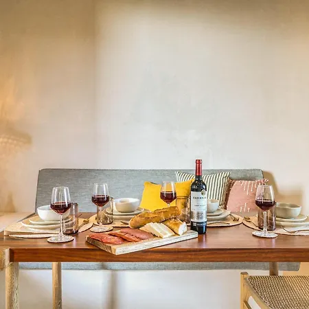 Fast Wi-fi 1br In With Pool, Restaurant, Gym Apartment