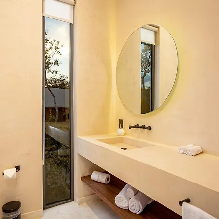 Villa Luxe 2bd - Concierge - Airport Ride Incl *