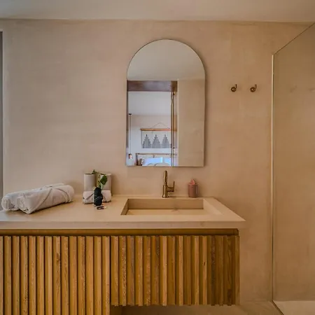 Heavenly 3br Ph W Private Pool, Gym, Yoga Class Apartment *
