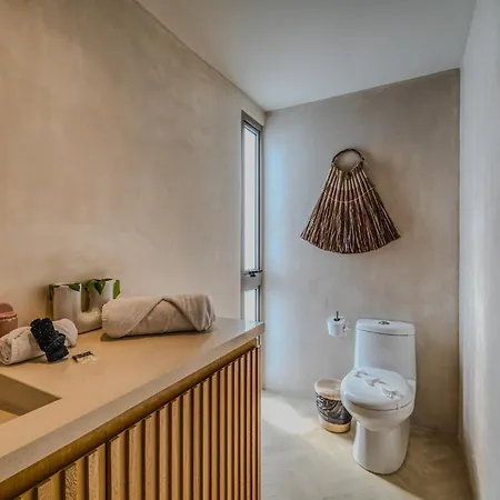 Heavenly 3br Ph W Private Pool, Gym, Yoga Class Apartment