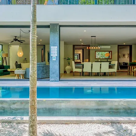 Apartment Luxurious Oasis Jacuzzi With Art Gallery And Pool *