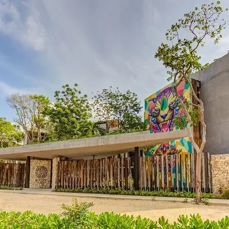 Apartment New 2 Bdr, Private Rooftop Pool, Gym And Cowork