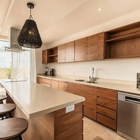Amazing Penthouse Luxury With Concierge In Exclusive Area *