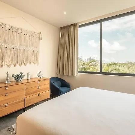 Beautiful Ph W Private Rooftop 3br And Concierge