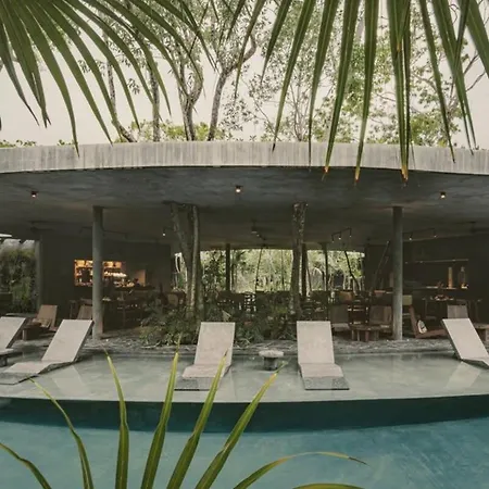 Barneys New York Luxury Black Penhouse * Tulum