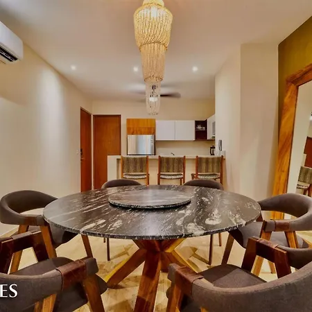 Spacious 2 Br. Jungle View Luxury W/prime Location Apartment