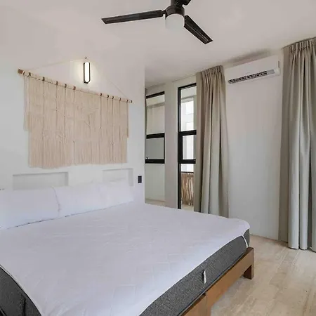 Brand New Just 5 Min To & Downtown! Apartment