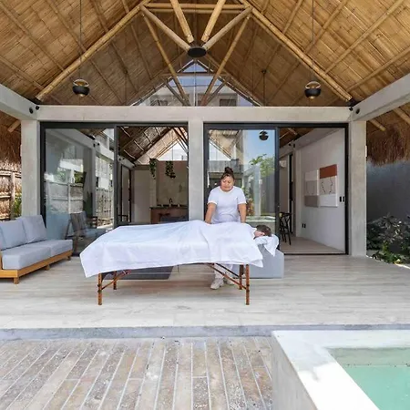 Brand New Just 5 Min To & Downtown! Tulum