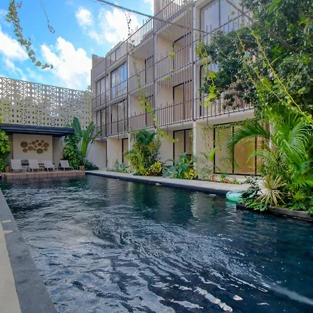 Hotel Alika At Gardens *