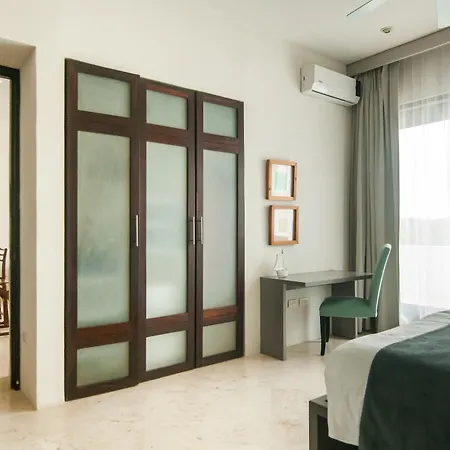 Aparthotel Mak Nuk Village - Clothing Optional 4*