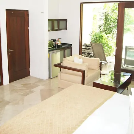 Mak Nuk Village - Clothing Optional Aparthotel Tulum