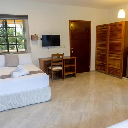 Scarlette Hotel 3*