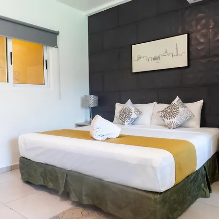 Scarlette Hotel