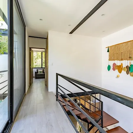 Villa Casa & Chiit - 2 Homes With Different Shared Amenities *