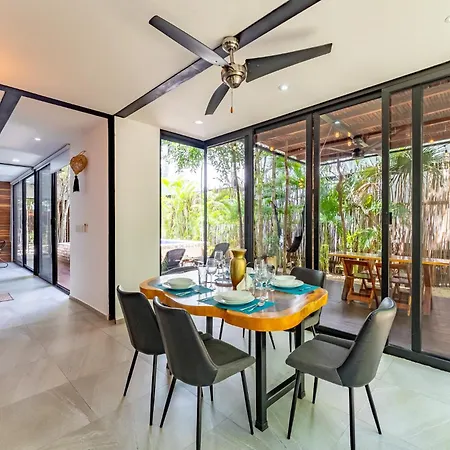 Casa & Chiit - 2 Homes With Different Shared Amenities