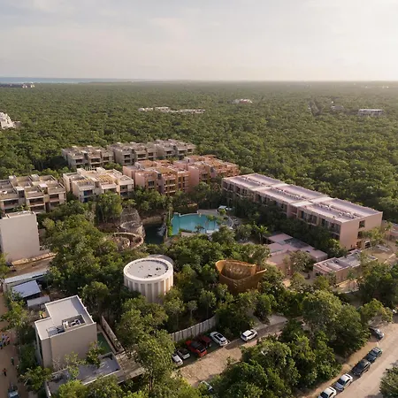 Amazing 1br Jungle With Restaurant, Pool And Gym *