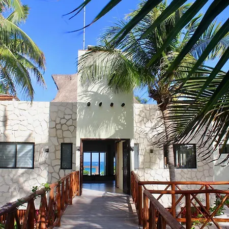 Playa Kun With 5 Bedrooms In Mexico *