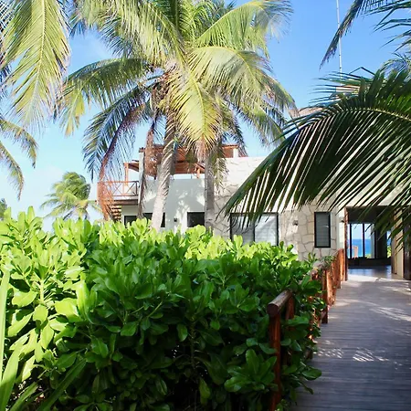 Villa Playa Kun With 5 Bedrooms In Mexico
