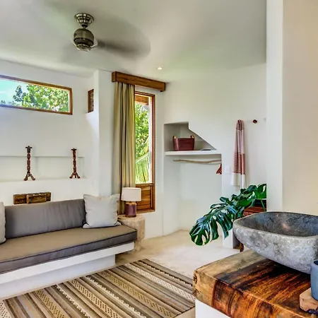 Villa Chakte With 3 Bedrooms In Mexico *