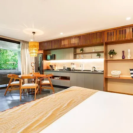5 Star New Luxury With Infinity & Cenote Pools Apartment