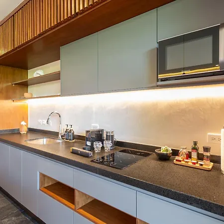 Luxury Condo, Infinity & Cenote Pools, Miraluna, Aldea Zama Apartment