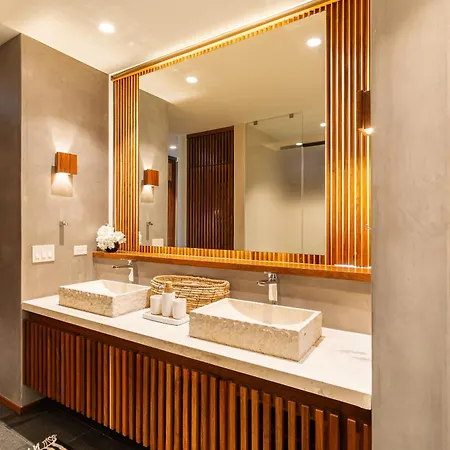 Apartment Luxury Condo, Infinity & Cenote Pools, Miraluna, Aldea Zama Tulum