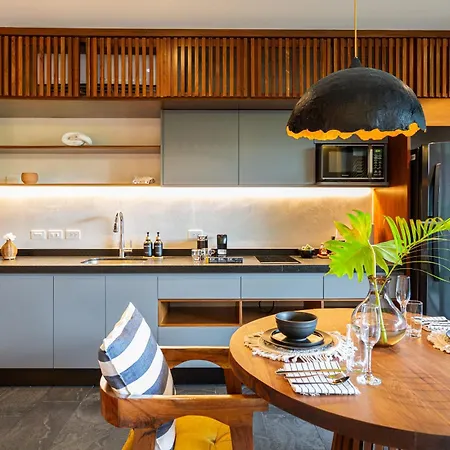 Luxury Condo, Infinity & Cenote Pools, Miraluna, Aldea Zama Apartment *