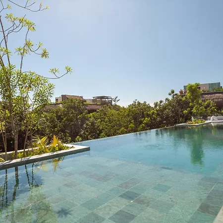Luxury Condo, Infinity & Cenote Pools, Miraluna, Aldea Zama Apartment
