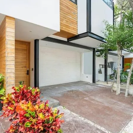 Charming Getaway At Mun With Stunning Views Tulum