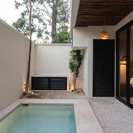 Private Pool & Terrace - Sleeps 4 Near The - B104 *