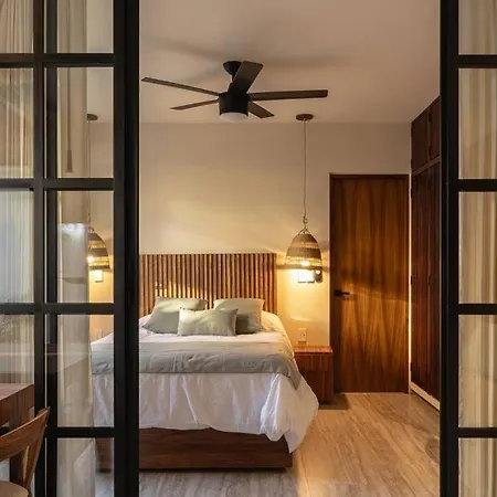 Apartment Private Pool & Terrace - Sleeps 4 Near The - B104 *