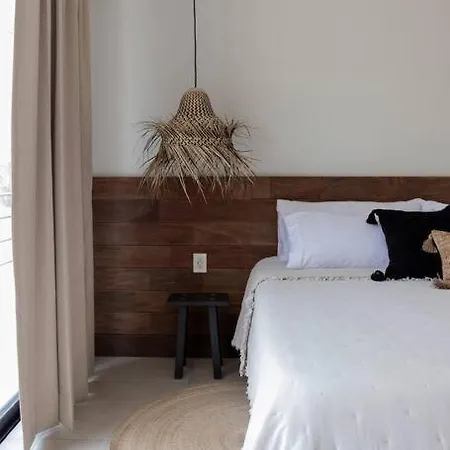 Casa Aguacate Villa *