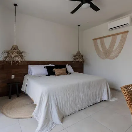 Casa Aguacate