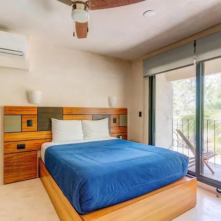 Equipped Studio Communal Pool And Lounge Fun Gym