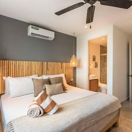 Jungle Star Luxe Apt Holiday home *
