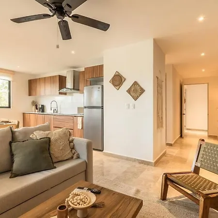 Jungle Star Luxe Apt