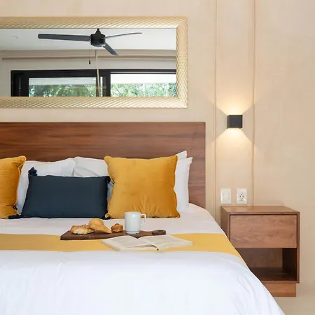 Apartment At Treetops *