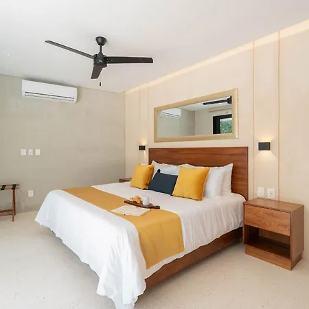 Apartment At Treetops