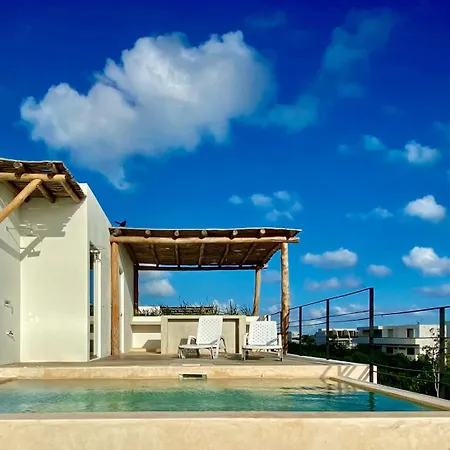 Rosa Azul Apartahotel