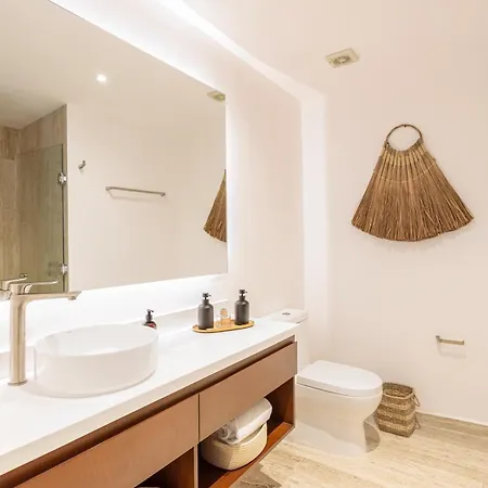 Mistiq Temple I Apartment