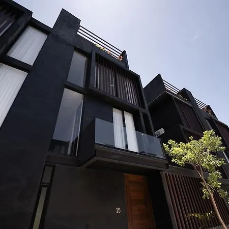 Luxury Twin Villas, 4 Private Pools, 2 Rooftops, Bbq, Near Villa *