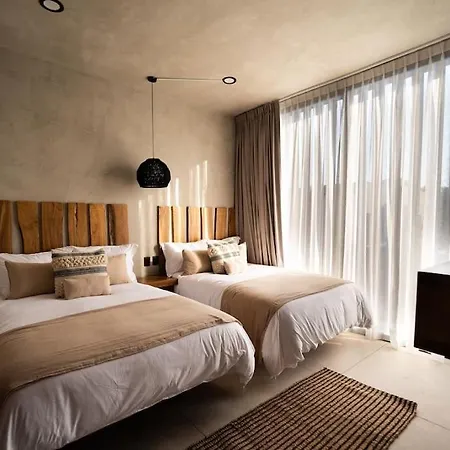 Luxury Twin Villas, 4 Private Pools, 2 Rooftops, Bbq, Near Villa