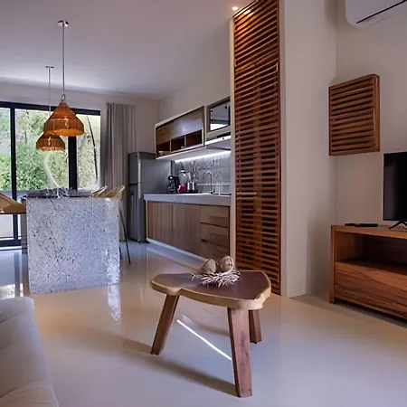 Elegant 2 Bdrm Apt W Gym & Pool Holiday home